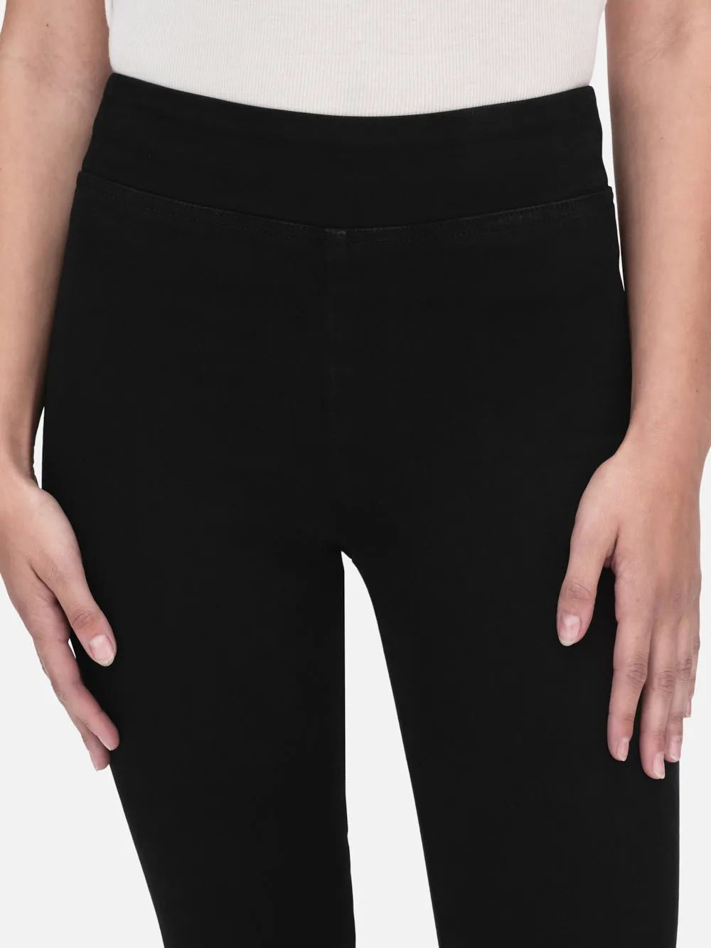 The Jetset Skinny Crop -- Sheen Noir