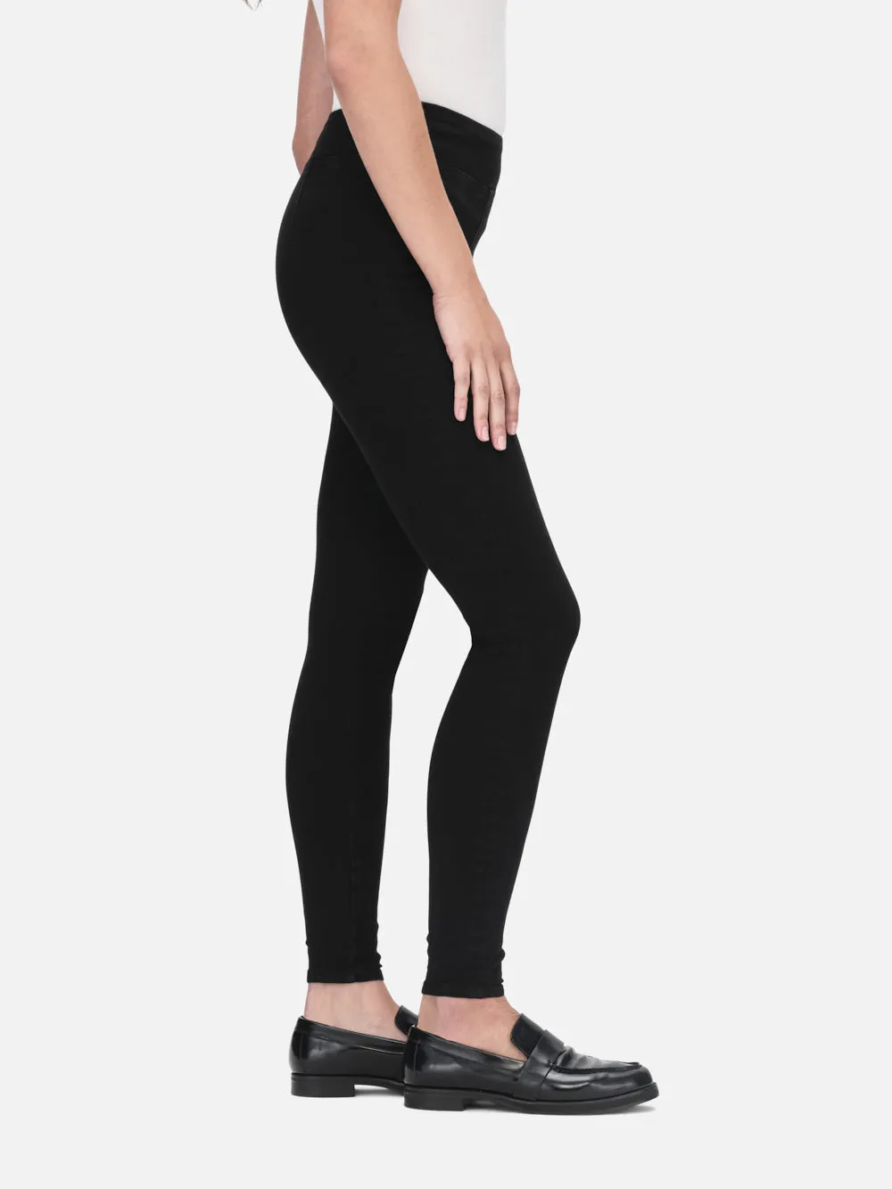 The Jetset Skinny Crop -- Sheen Noir